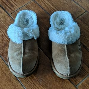 Light brown ugg slippers